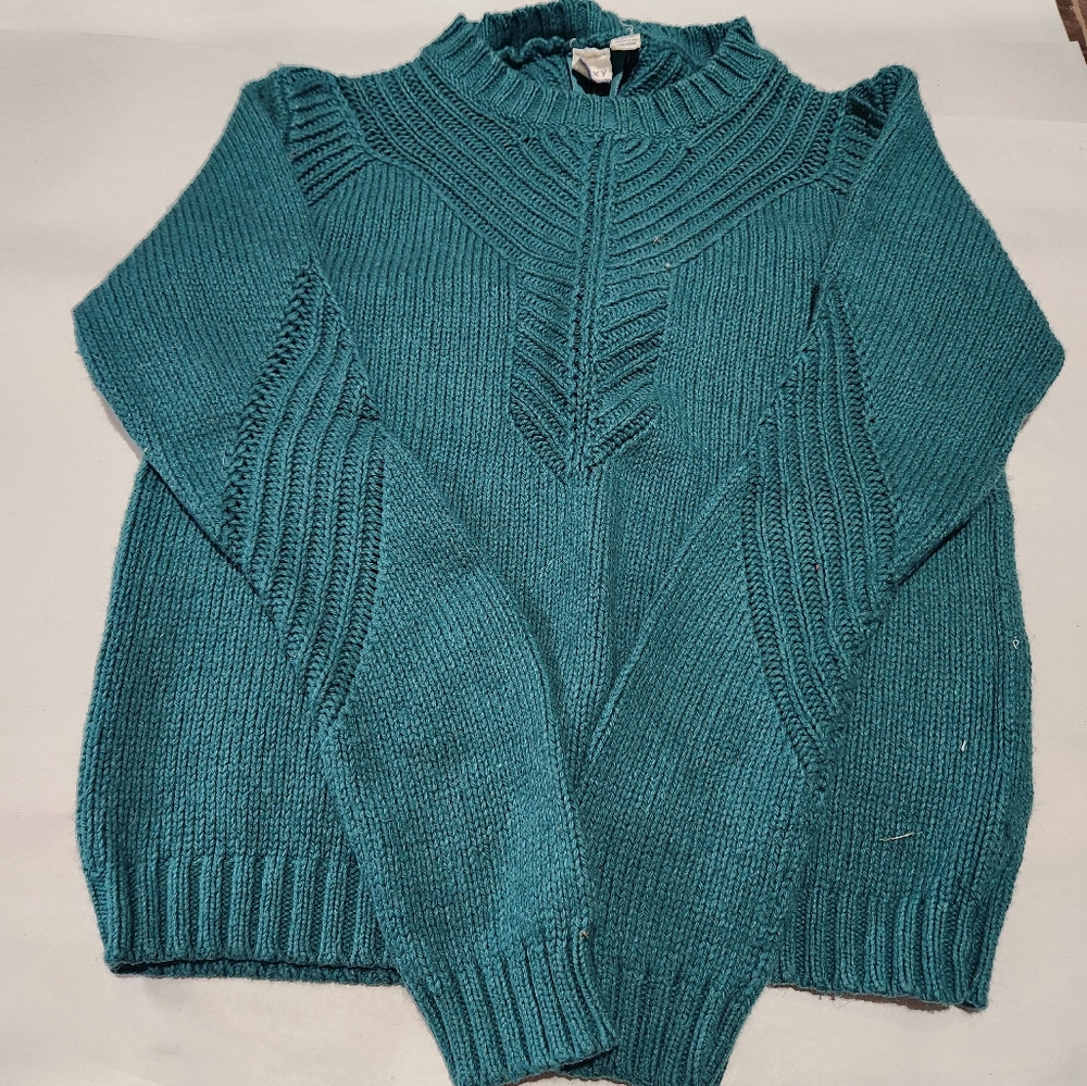 Roxy green sweater with functional zipper up the back